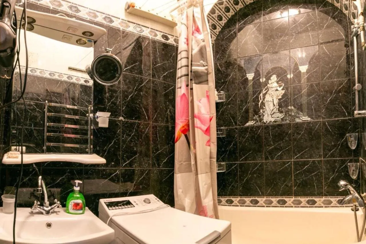3-Room Apartments On Malopodvalna St Kyiv 0*,