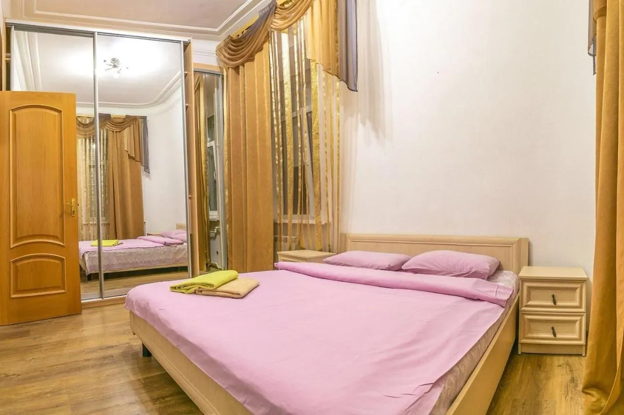 3-Room Apartments On Malopodvalna St Kyiv Ukraine