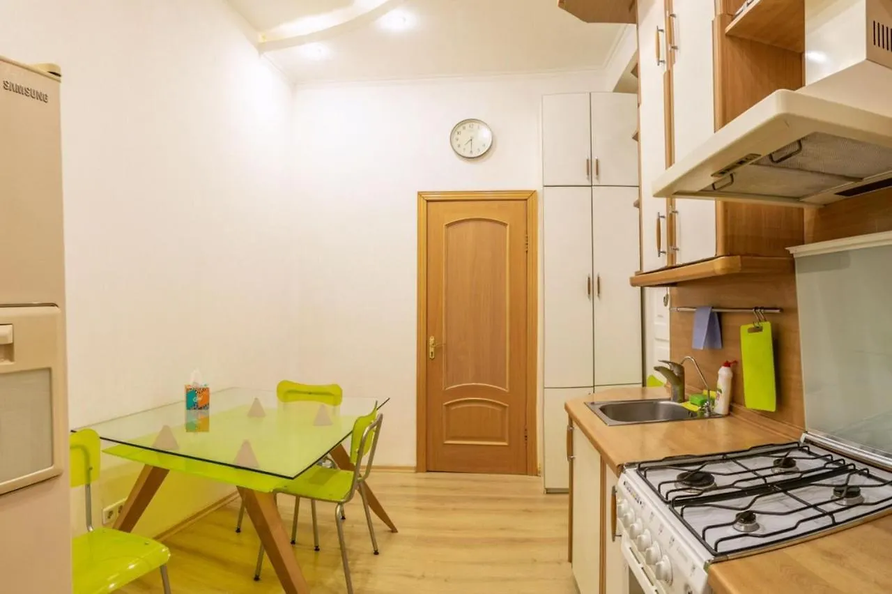 3-Room Apartments On Malopodvalna St Κίεβο Ουκρανία